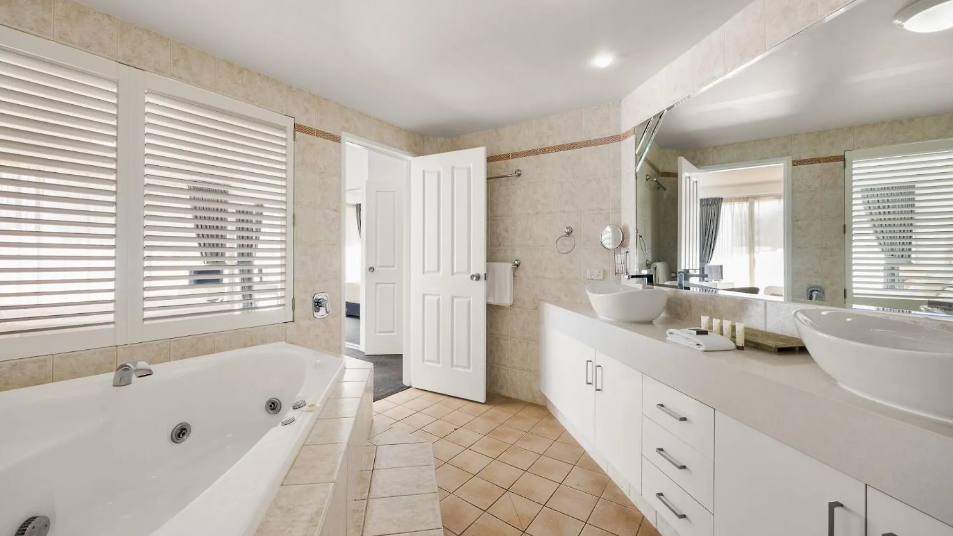 **** Apart-hotel Holiday Holiday Sun City Apartments Gold Coast Austrália