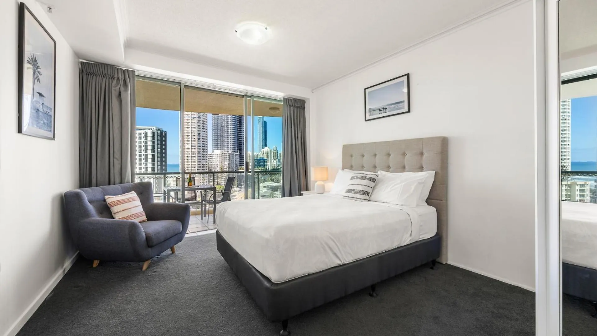 Holiday Holiday Sun City Apartments Gold Coast 4*,  Austrália